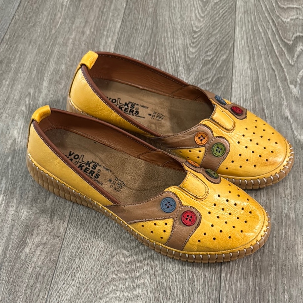 Volks Walkers leather loafers women’s sz 40